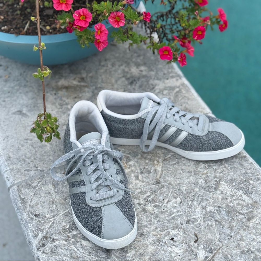 adidas | Courtset Sneaker | 7.5 - Picture 2 of 9